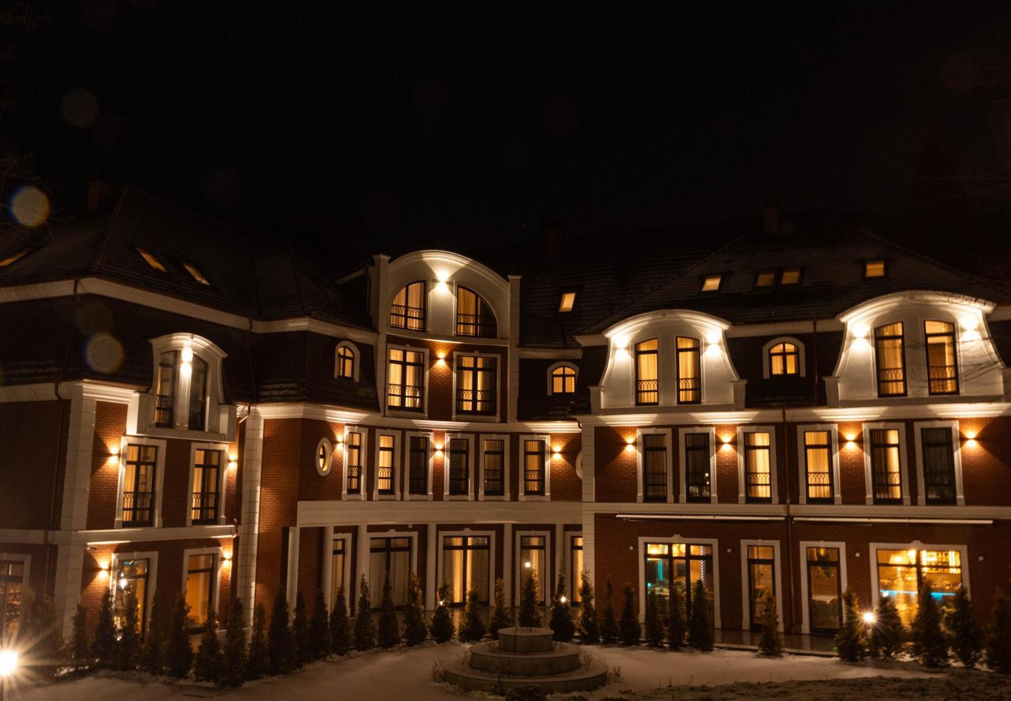 Park Hotel Bristol Ujgorod Dış mekan fotoğraf