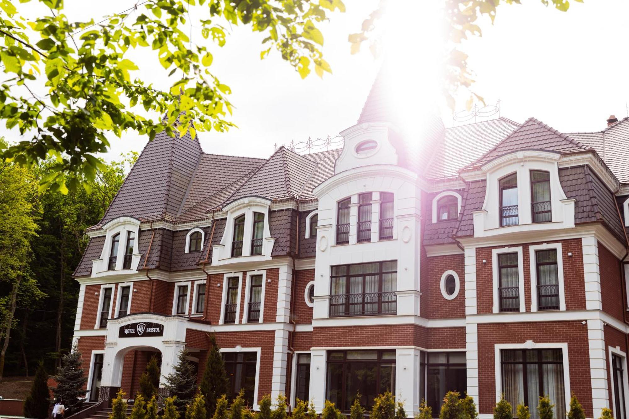 Park Hotel Bristol Ujgorod Dış mekan fotoğraf