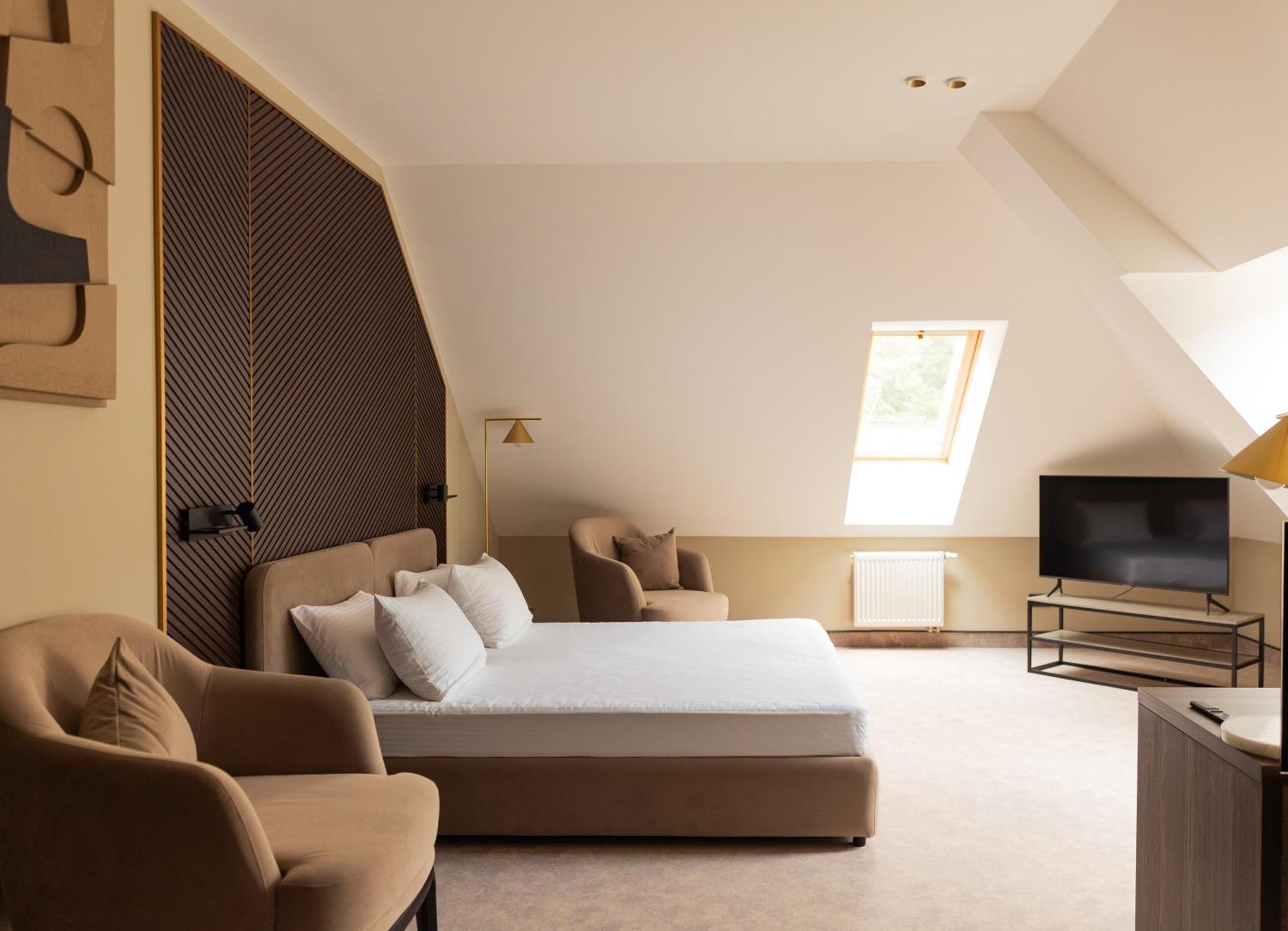 Park Hotel Bristol Ujgorod Dış mekan fotoğraf
