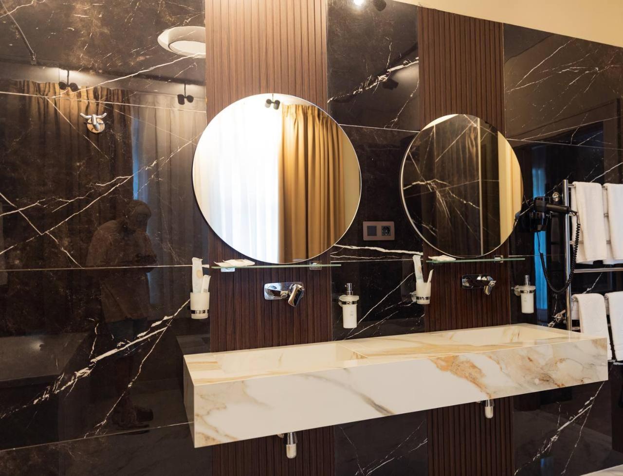 Park Hotel Bristol Ujgorod Dış mekan fotoğraf