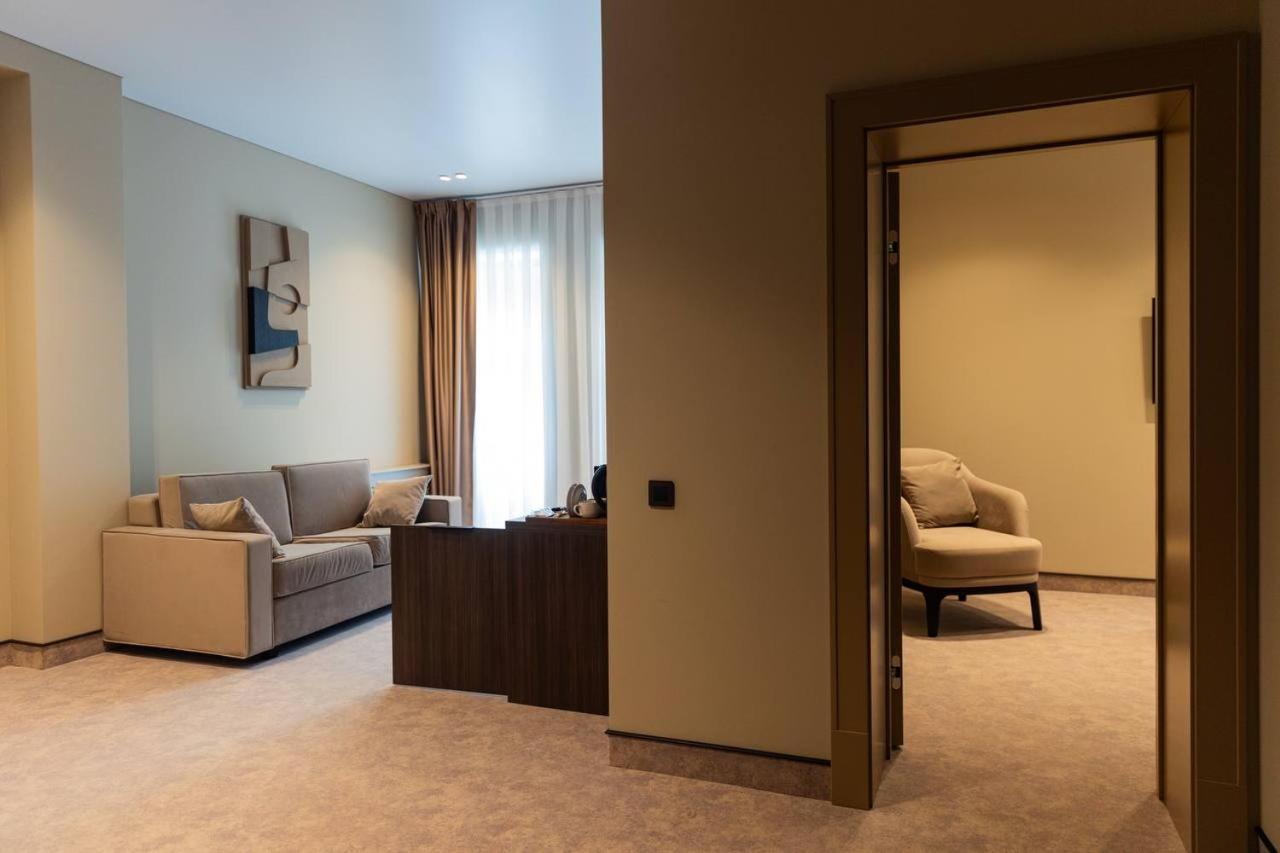 Park Hotel Bristol Ujgorod Oda fotoğraf