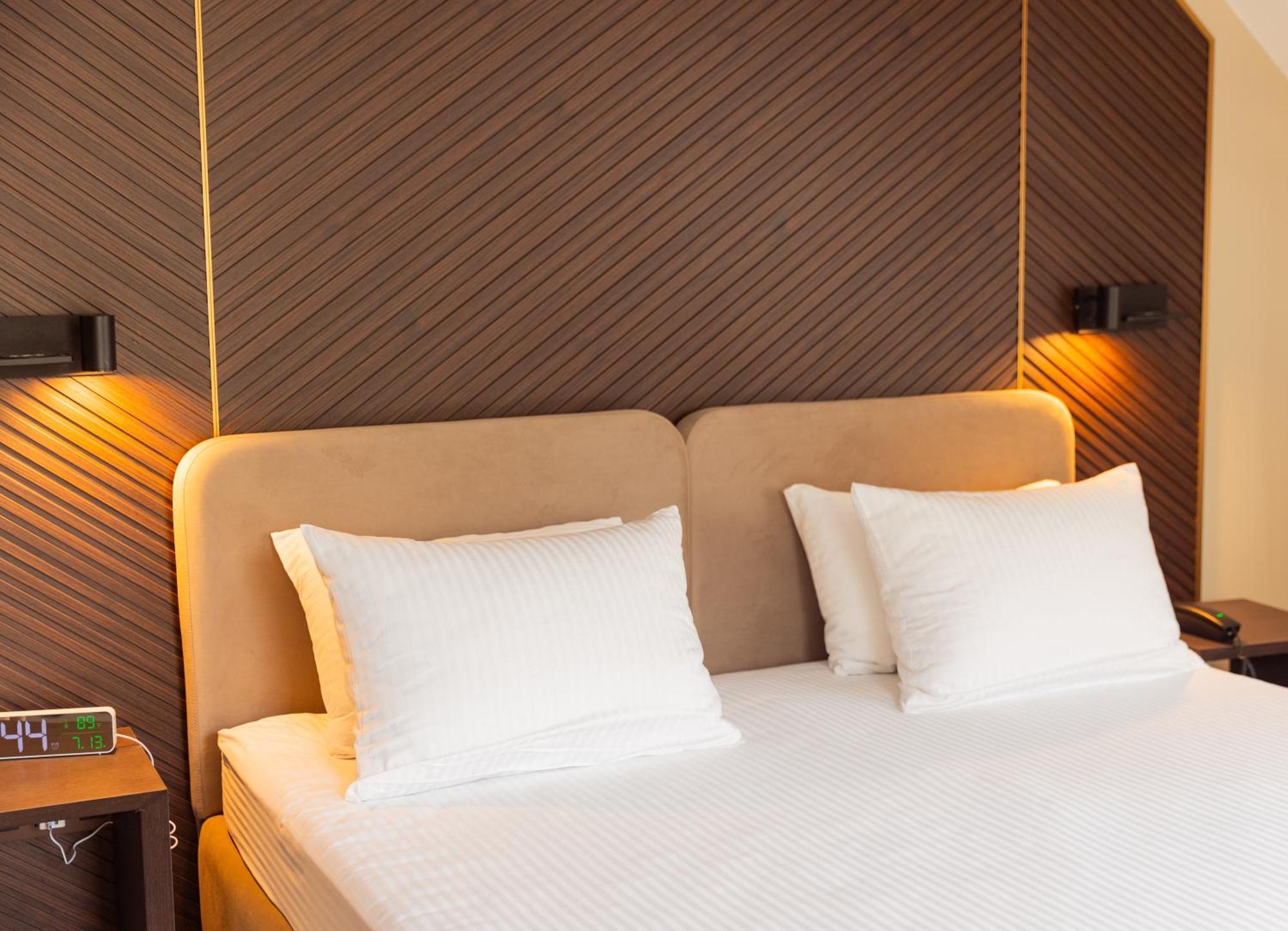 Park Hotel Bristol Ujgorod Dış mekan fotoğraf